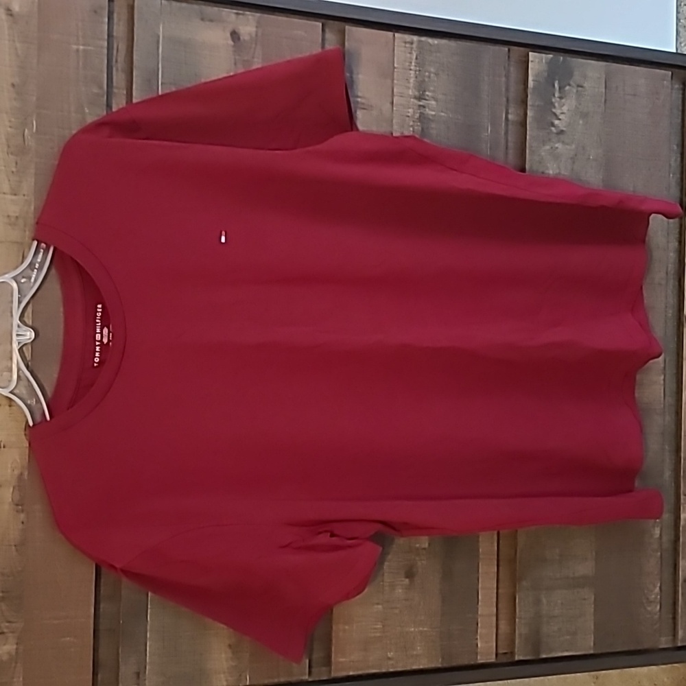 Tommy Hilfiger tee